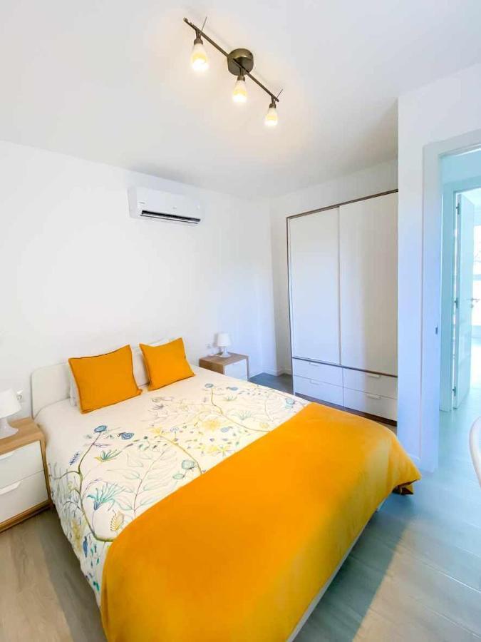 1 Room Pedregalejo Малага Екстериор снимка