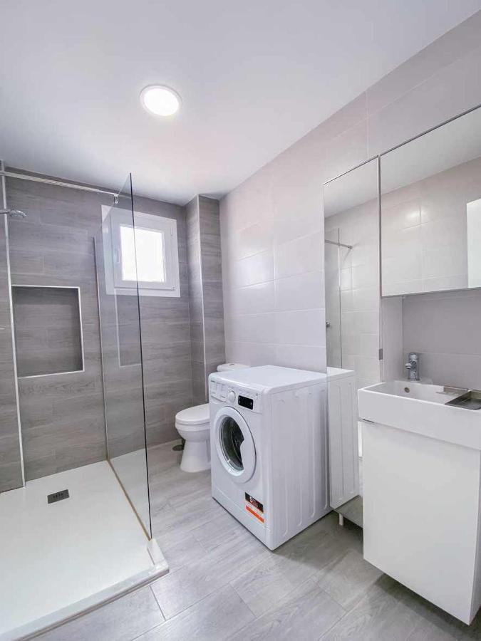 1 Room Pedregalejo Малага Екстериор снимка